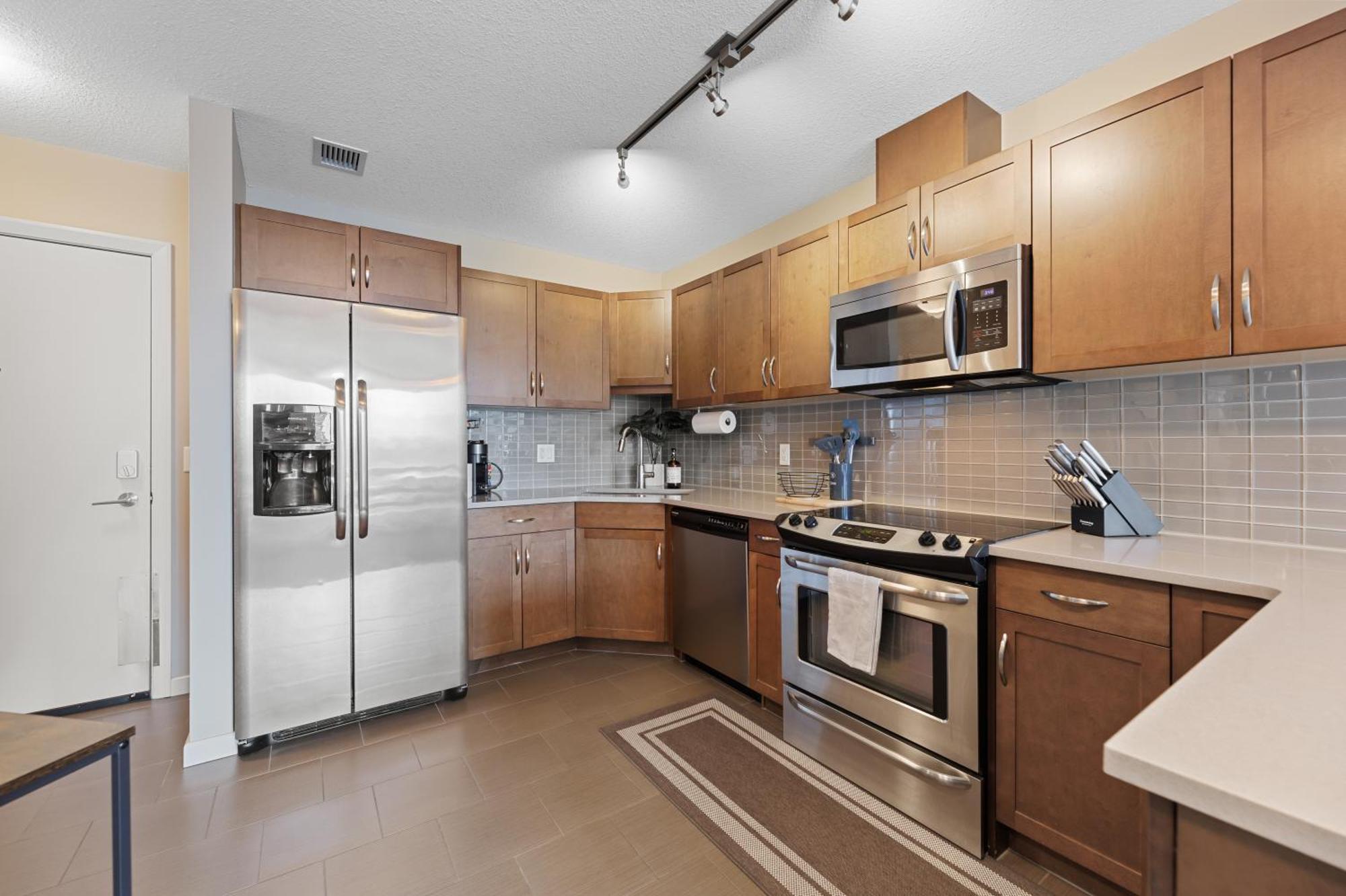 Heart Of Downtown Calgary Spacious Luxury Condo With Stunning Views And Premium Amenities Buitenkant foto